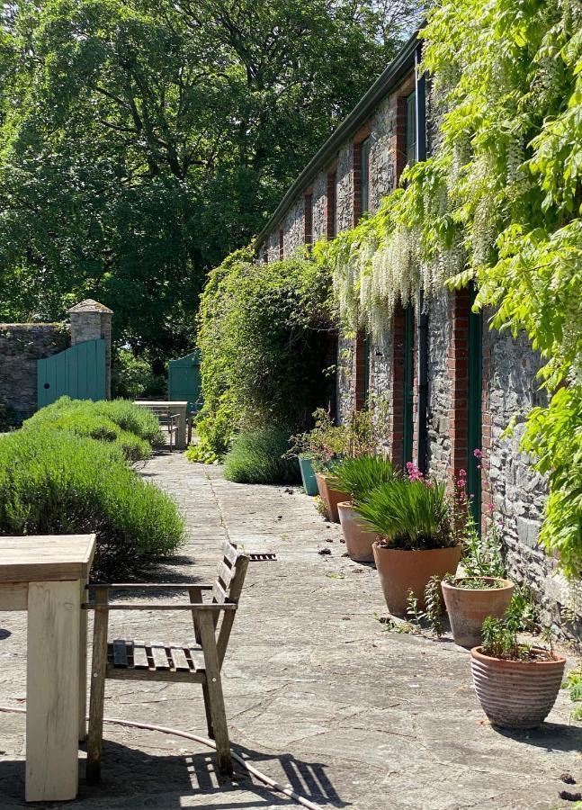 The Stable Yard House At Burtown House & Gardens Villa Athy Bagian luar foto